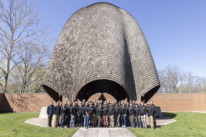 The full 2023 ILLI Intensive Course cohort in front of the Roofless Church